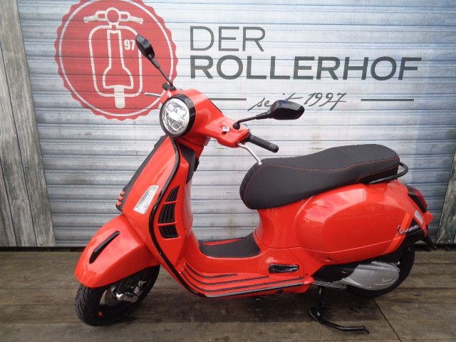 Vespa GTS 300 Super Sport RST