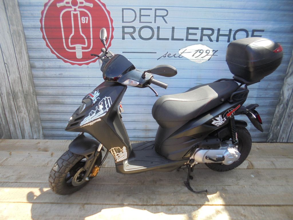Piaggio New Typhoon 50 2T / New TPH 50 2T