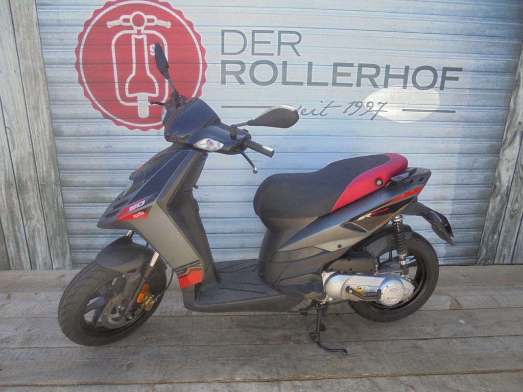 Aprilia SR Motard 50 2T