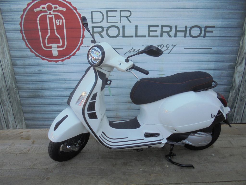 Vespa GTS 300 Super Sport RST E5