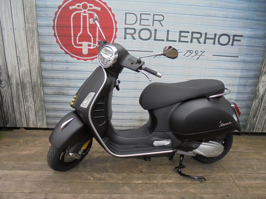Vespa GTS 300 HPE E5 Supertech 2022 NEU