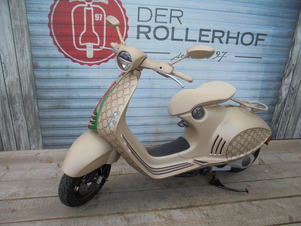 Vespa 946 GG Style RH Edition