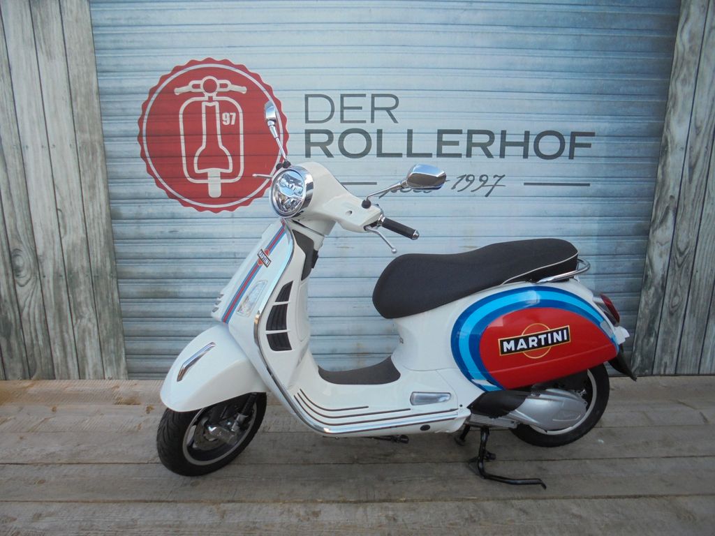 Vespa GTS 300 Super RST E5 Martini Racing