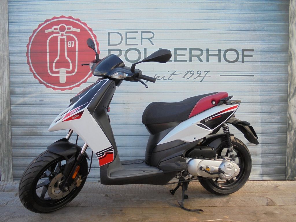 Aprilia SR Motard 50 2T