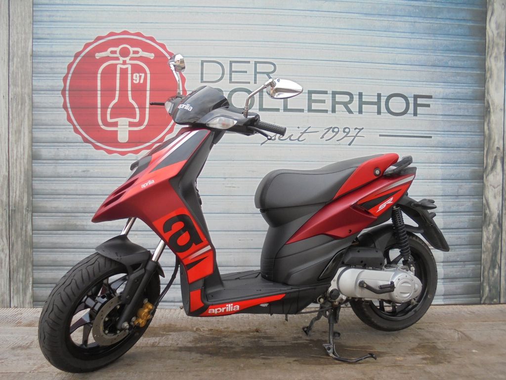 Aprilia SR Motard 50 2T