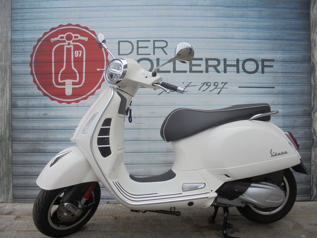 Vespa GTS 300 Super HPE E5
