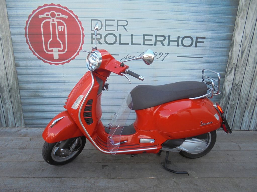Vespa GTS 300 Super HPE E5