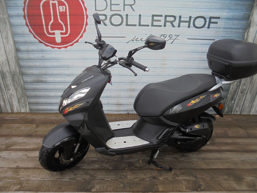 Peugeot Kisbee 50 RS Streetzone 4T