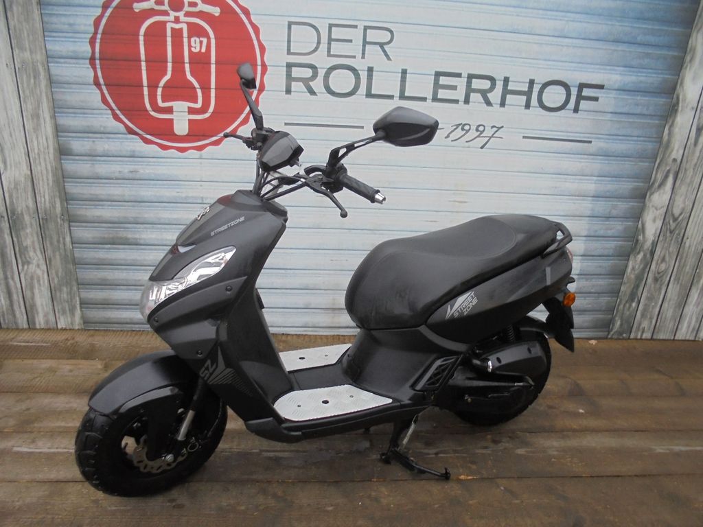 Peugeot Kisbee 50 RS Streetzone 4T