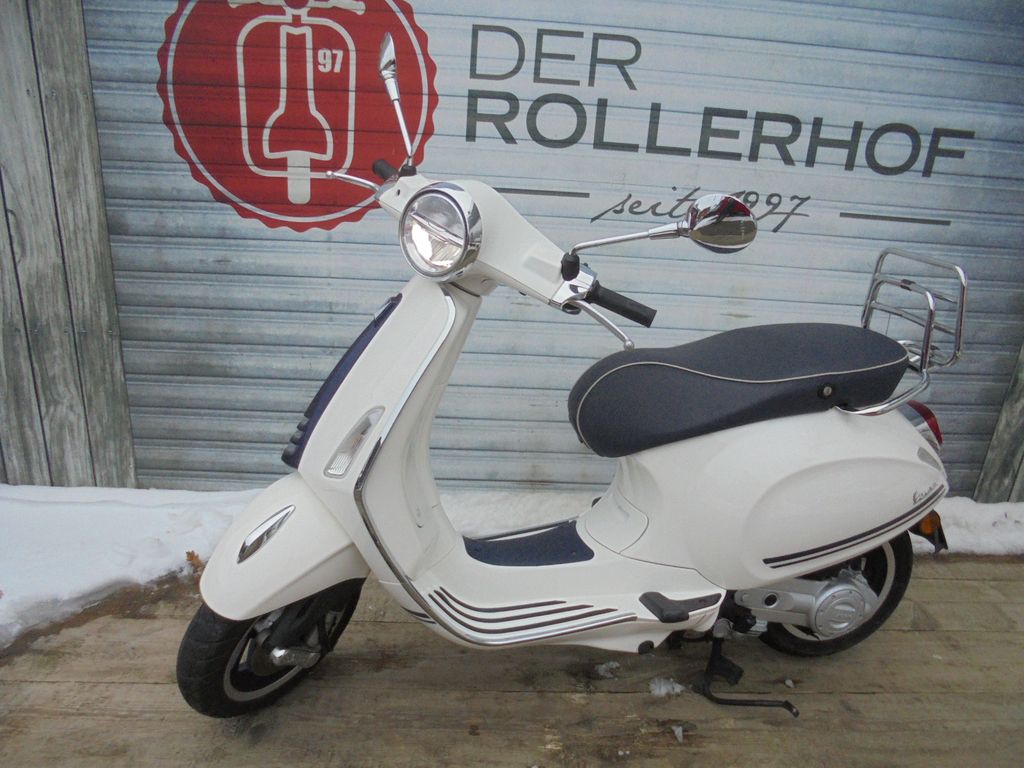 Vespa Primavera 50 4 Takt Iget YACHT CLUB