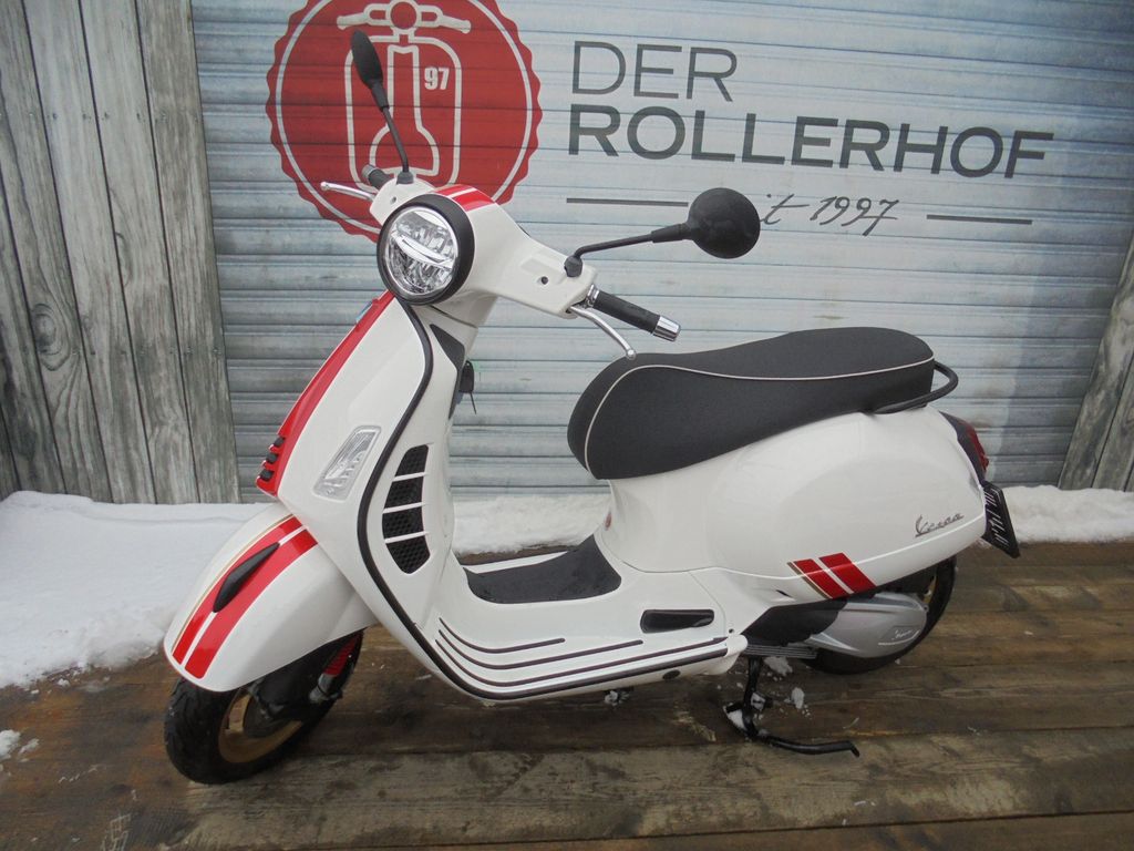 Vespa GTS 300 Super Racing Sixties E5
