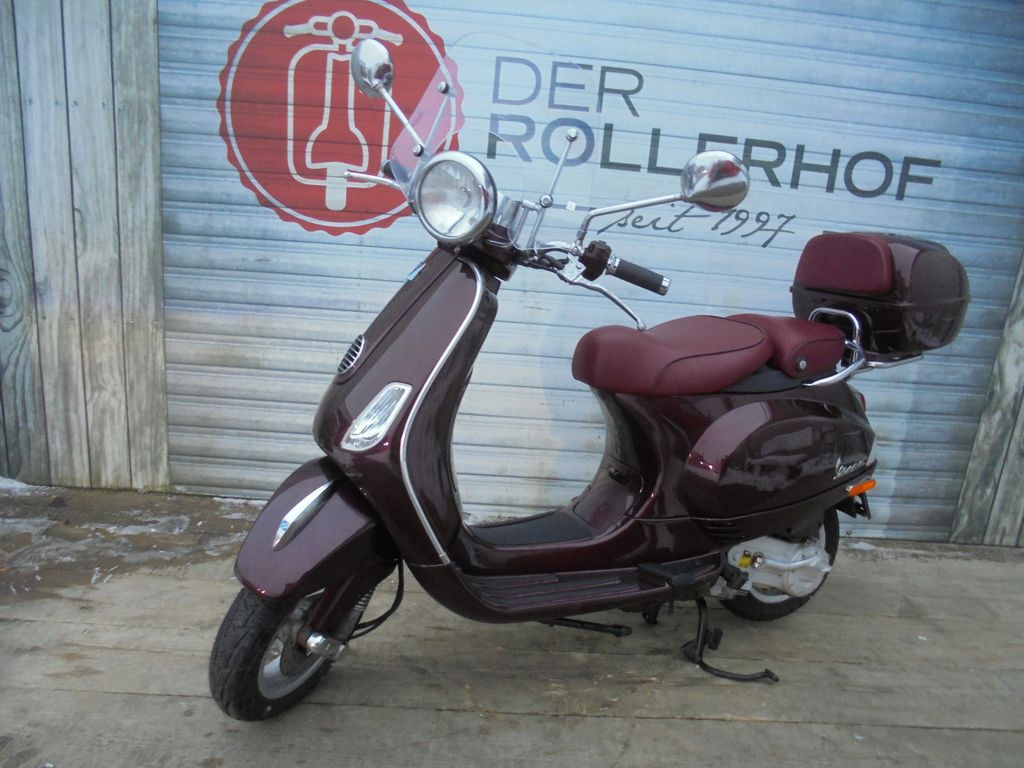 Vespa LXV 50 4 Takt via della Moda