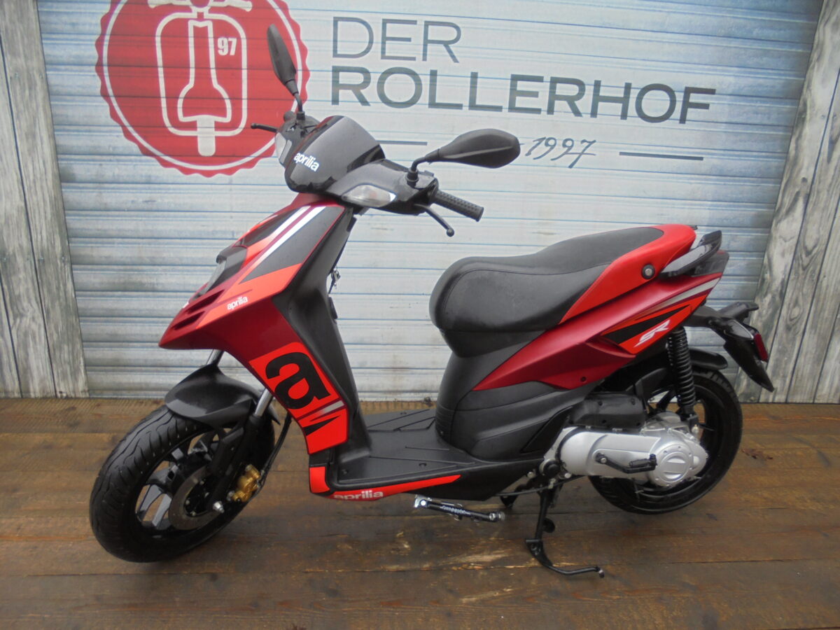 Aprilia SR Motard 50 2T