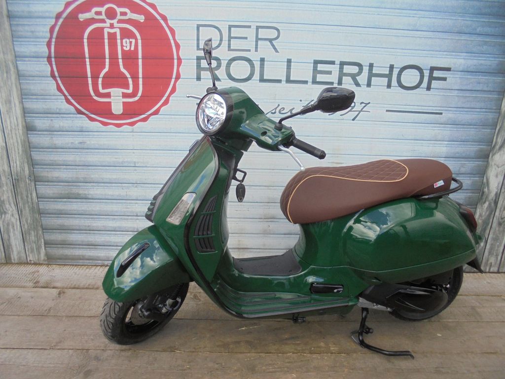 Vespa GTS 310 RH Edition Porsche Irish Green