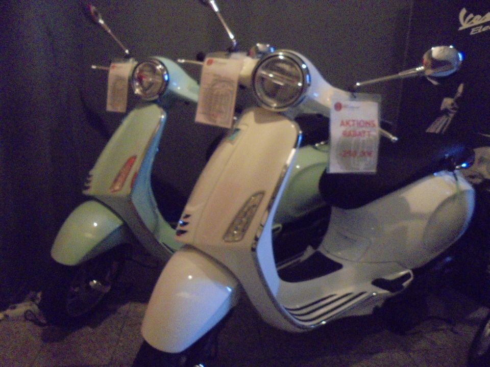 Vespa Primavera Elettrica 45