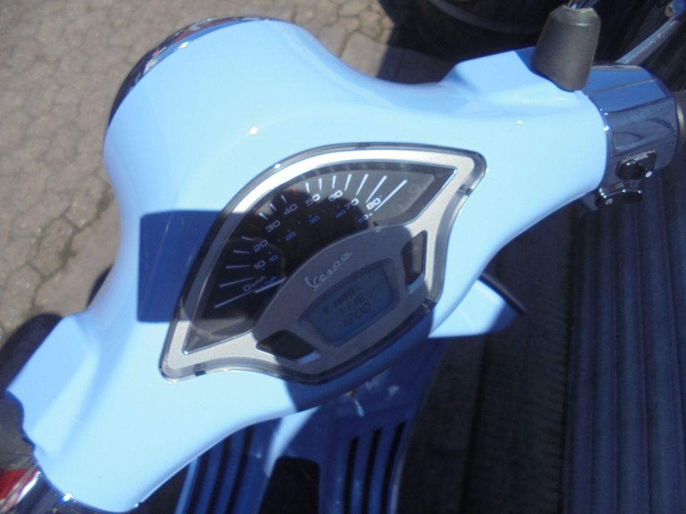 Vespa Primavera 50 iGet 4 Takt wie neu NR 302