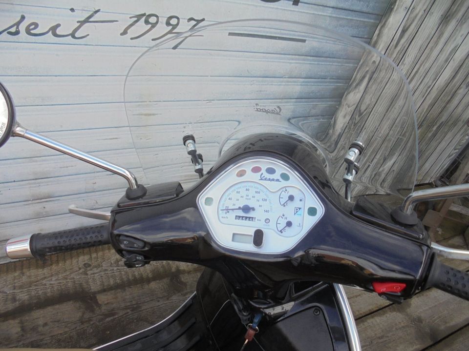 Vespa GTS 125 Takt NR 445