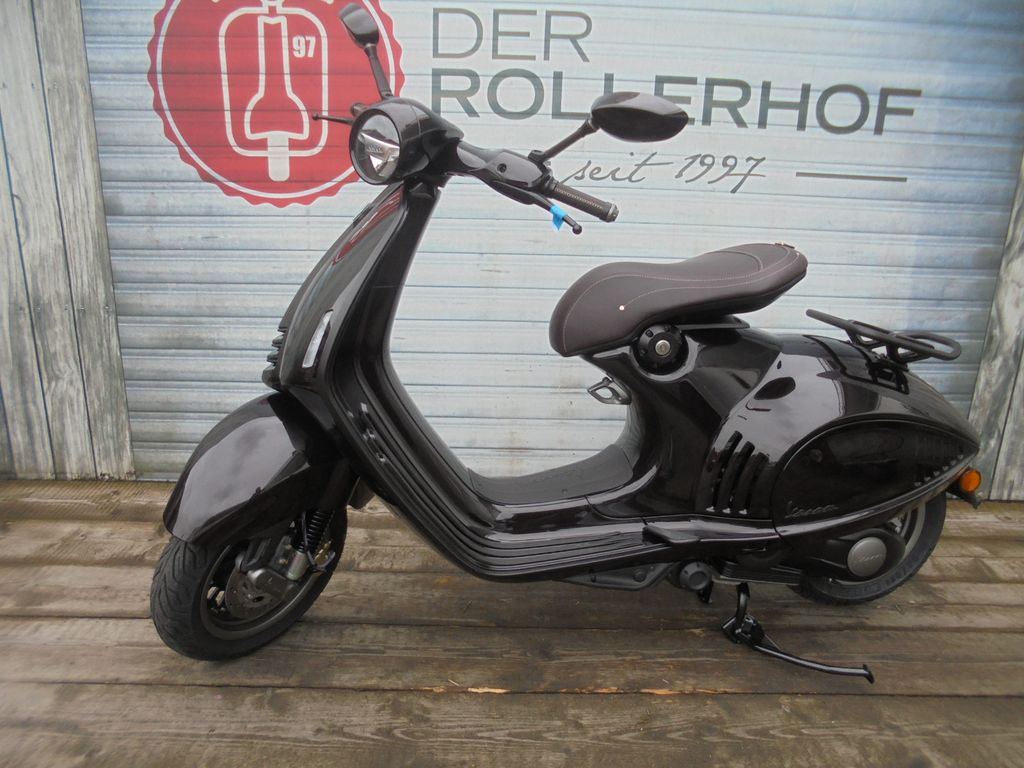 Vespa 946 HORSE E5+ 125 ccm