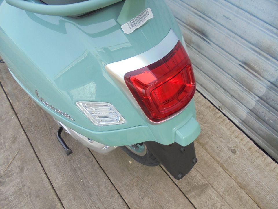 Vespa GTS 310 80th FL E5+ Keyless