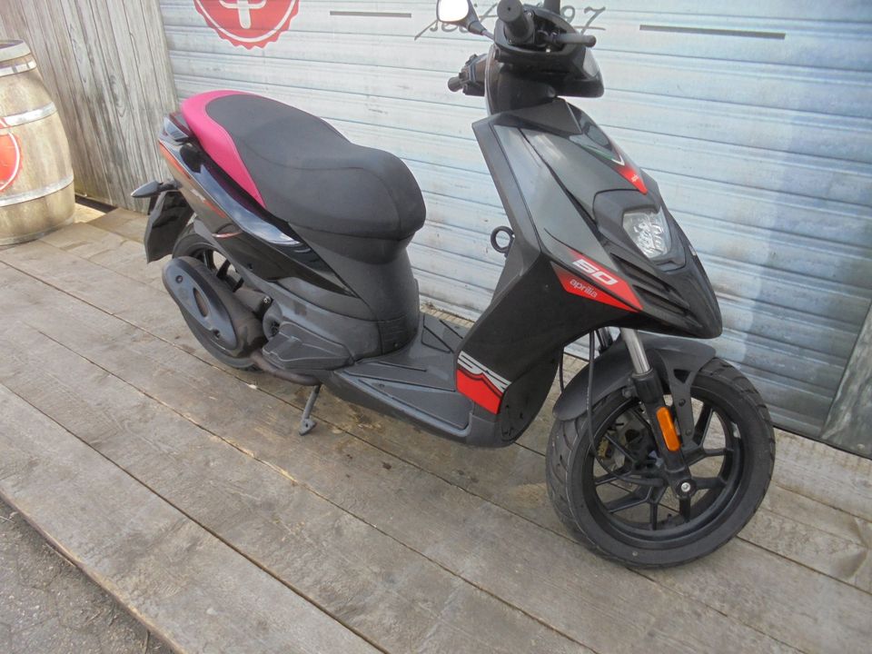 Aprilia SR 50 Motard 2 Takt NR 196