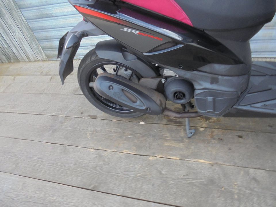 Aprilia SR 50 Motard 2 Takt NR 196