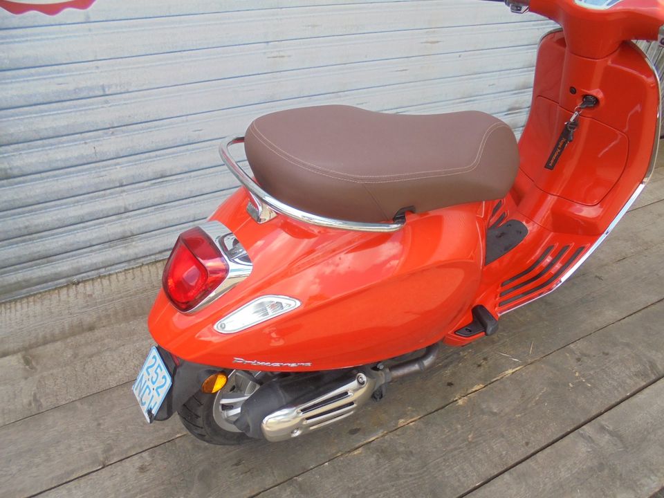 Vespa Primavera 50 Iget NR 172