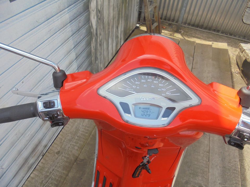 Vespa Primavera 50 Iget NR 172