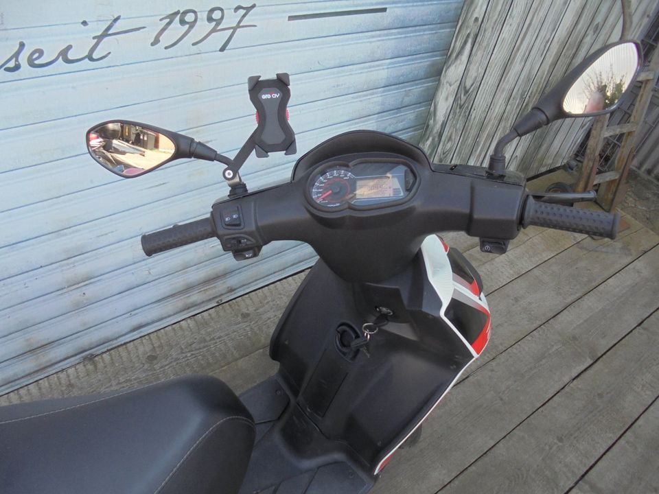 Aprilia SR 50 Motard 2 Takt NR 67