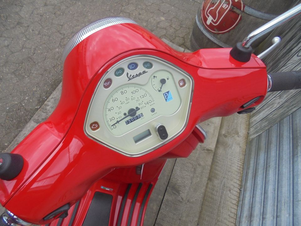 Vespa LX 125 IE 4 Takt NR 182