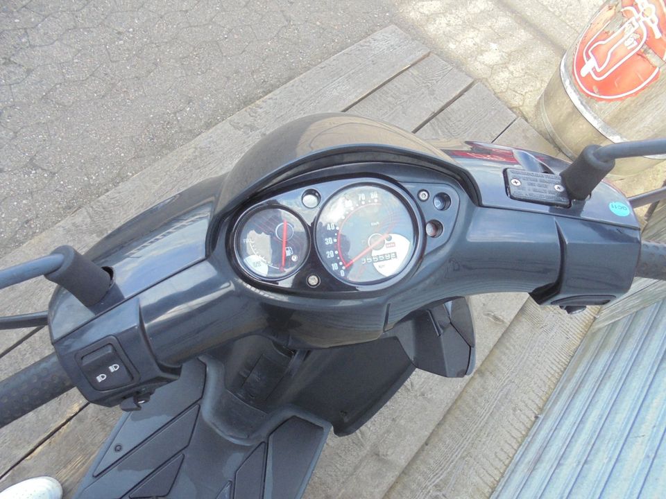 Aprilia SR 50 Motard 2 Takt NR 196
