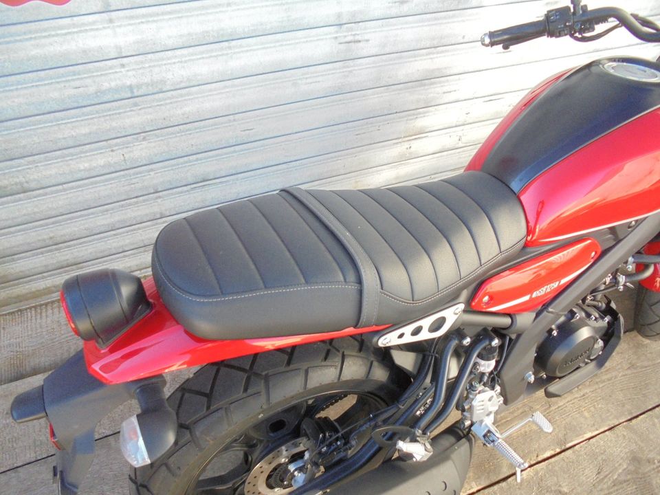 Yamaha MTM 125 E5 wie neu NR 365