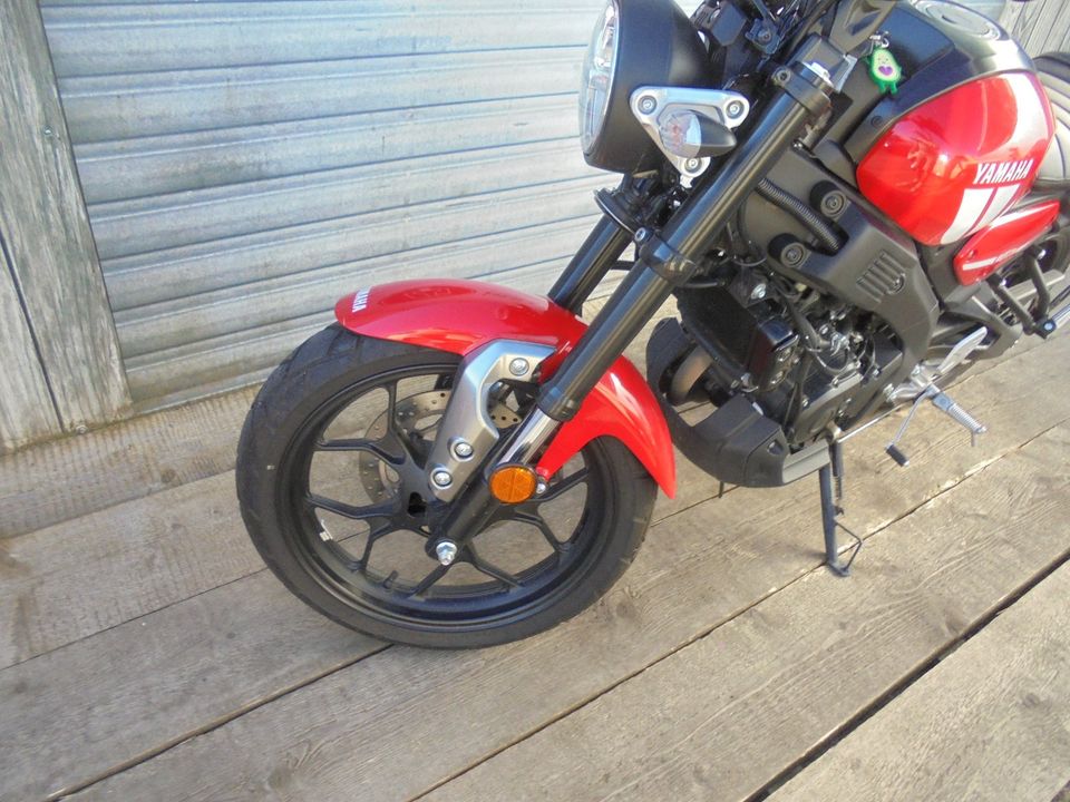 Yamaha MTM 125 E5 wie neu NR 365