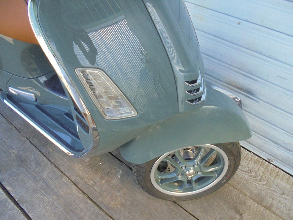 Vespa GTS 310 Super RH EDITION E5+ Keyless NR 218