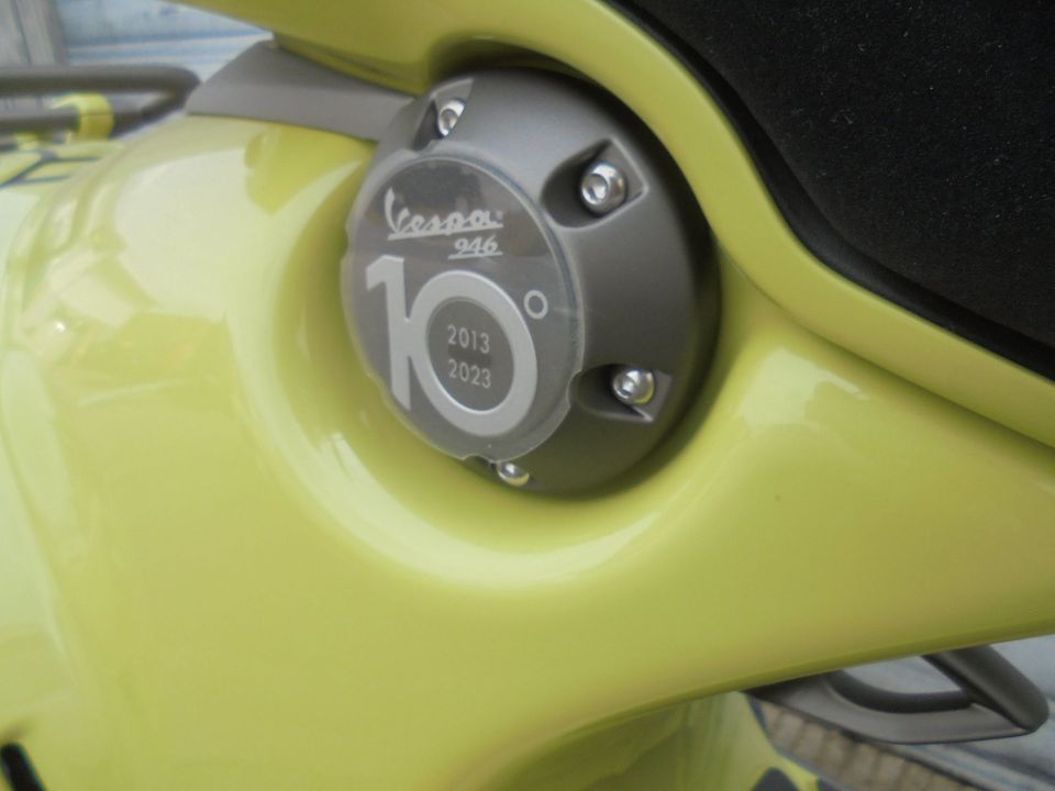 Vespa 946 125 Bunny Edition E5