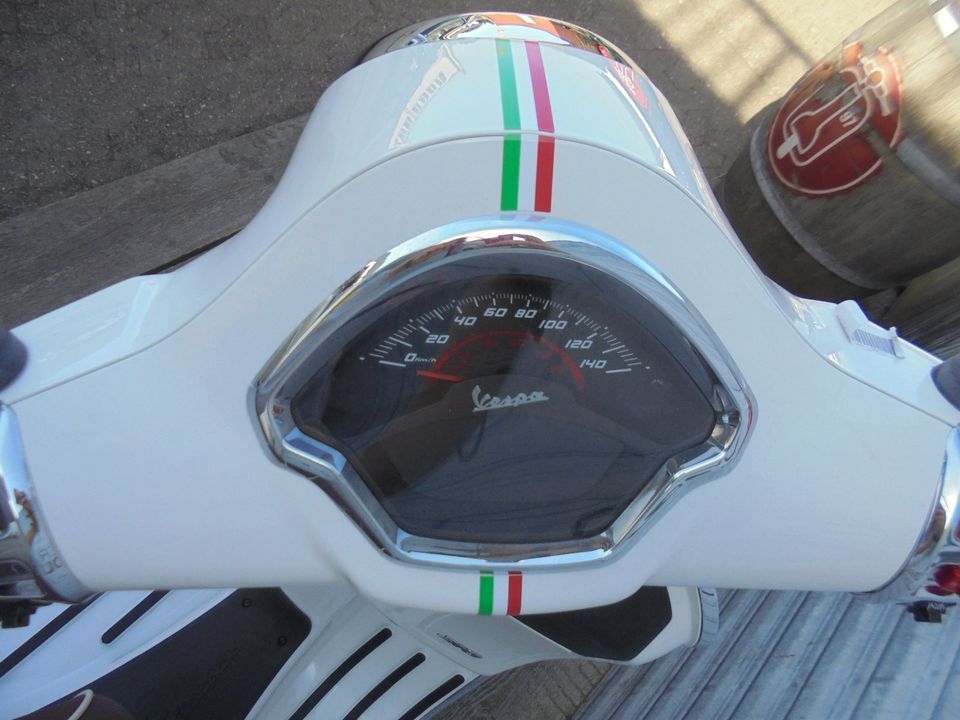 Vespa GTS 310 Super E5+ Keyless "Italy-EDITION" NR 280