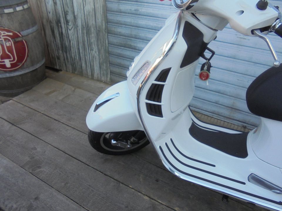 Vespa GTS 300 Super E5 NR192
