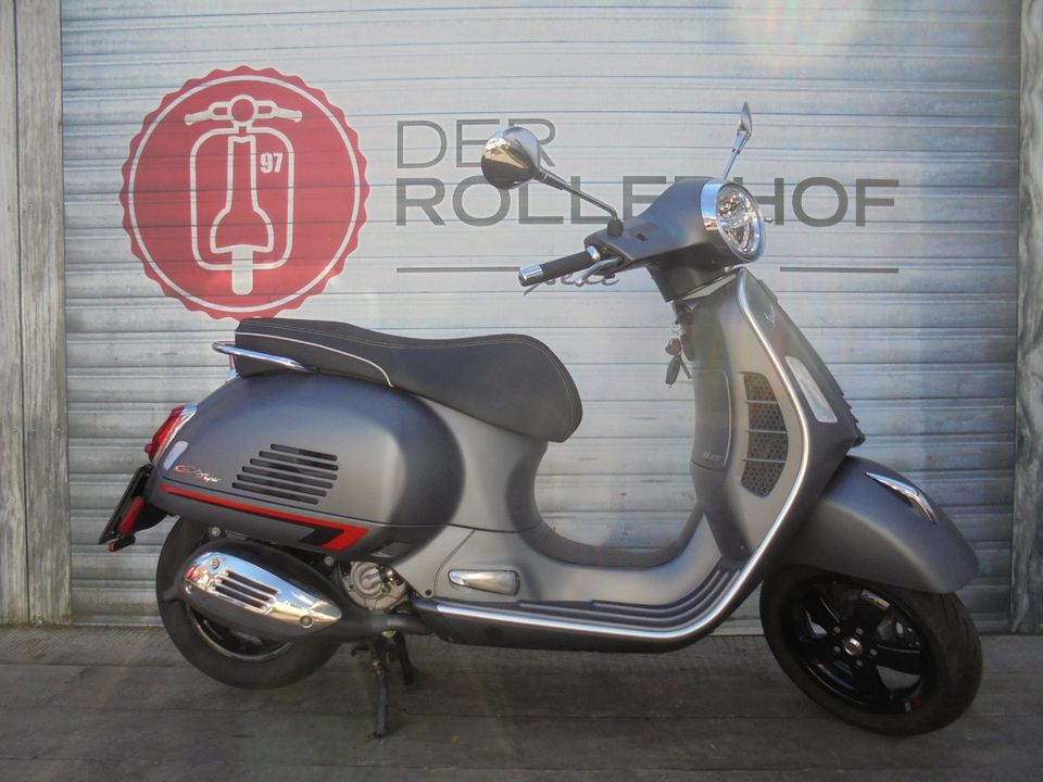 Vespa GTS 300 SuperSport RST NR 245