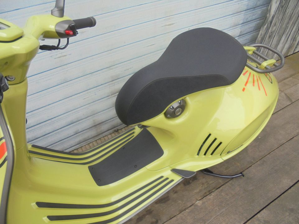 Vespa 946 125 Bunny Edition E5