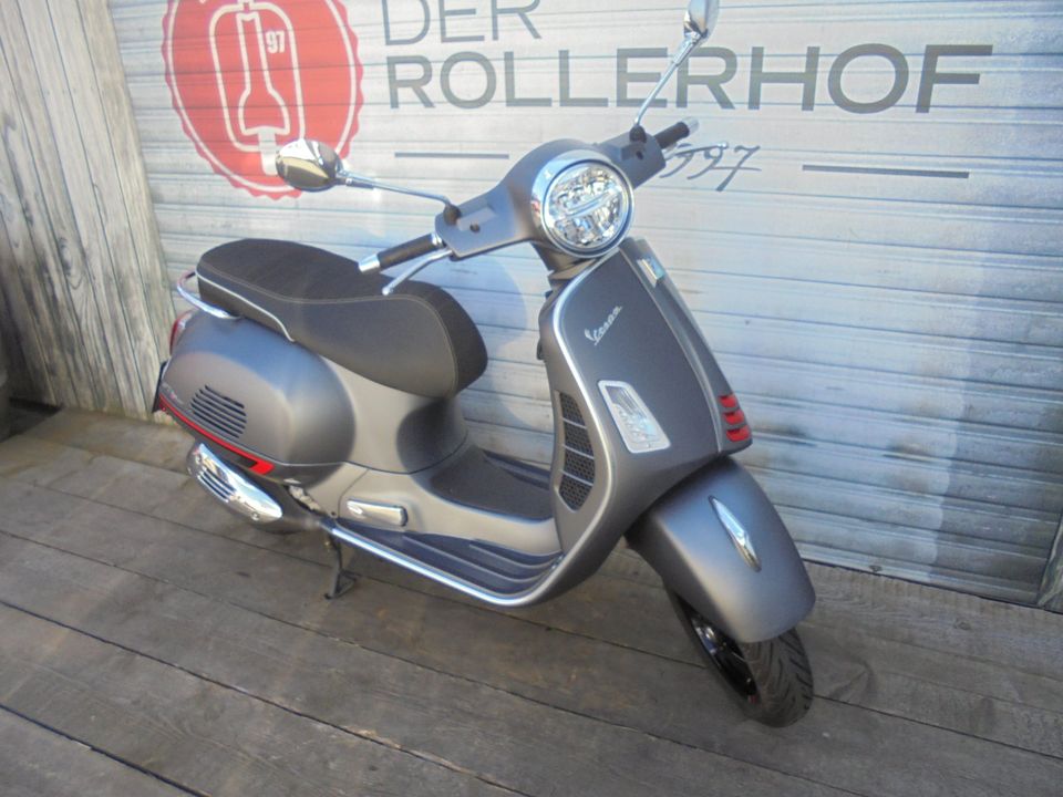 Vespa GTS 300 SuperSport RST NR 245