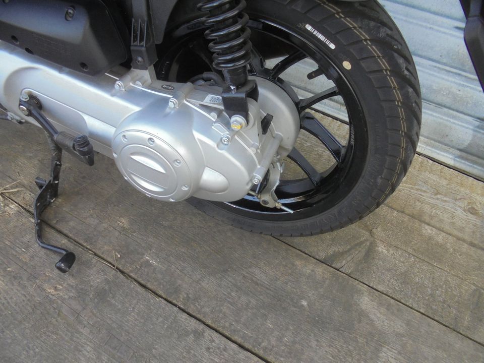 Piaggio New TPH 50 2 Takt wie neu NR 563