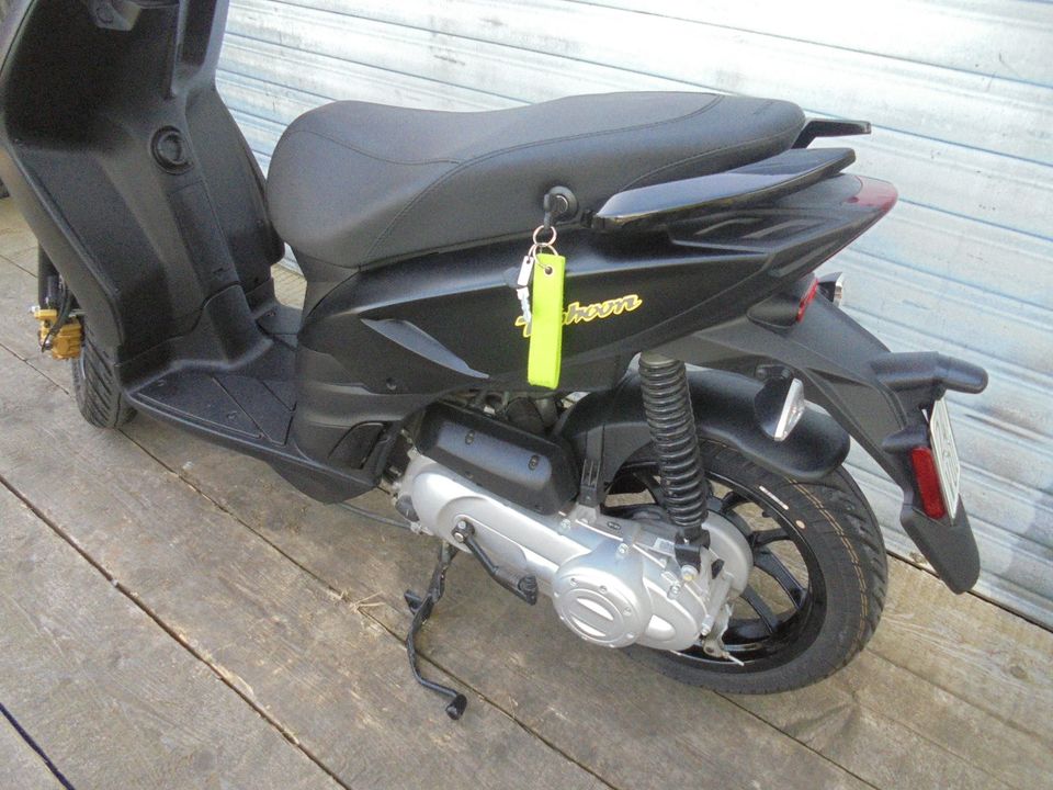 Piaggio New TPH 50 2 Takt wie neu NR 563