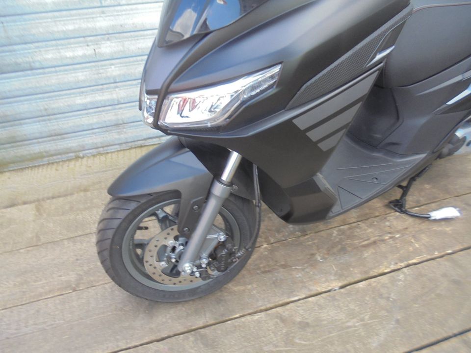 Aprilia SXR 50 Sport 4 Takt E5+ Neu