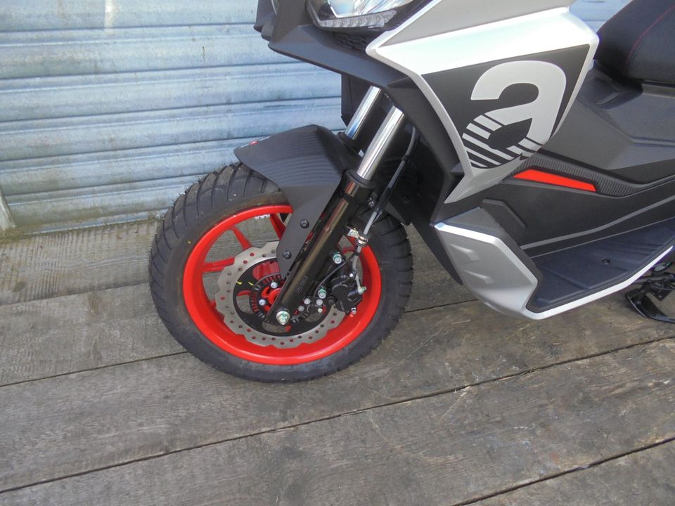 Aprilia SR 125 E5 ABS SPORT Tageszulassung NR 255