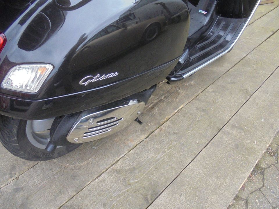 Vespa GTS 125 ccm NR125