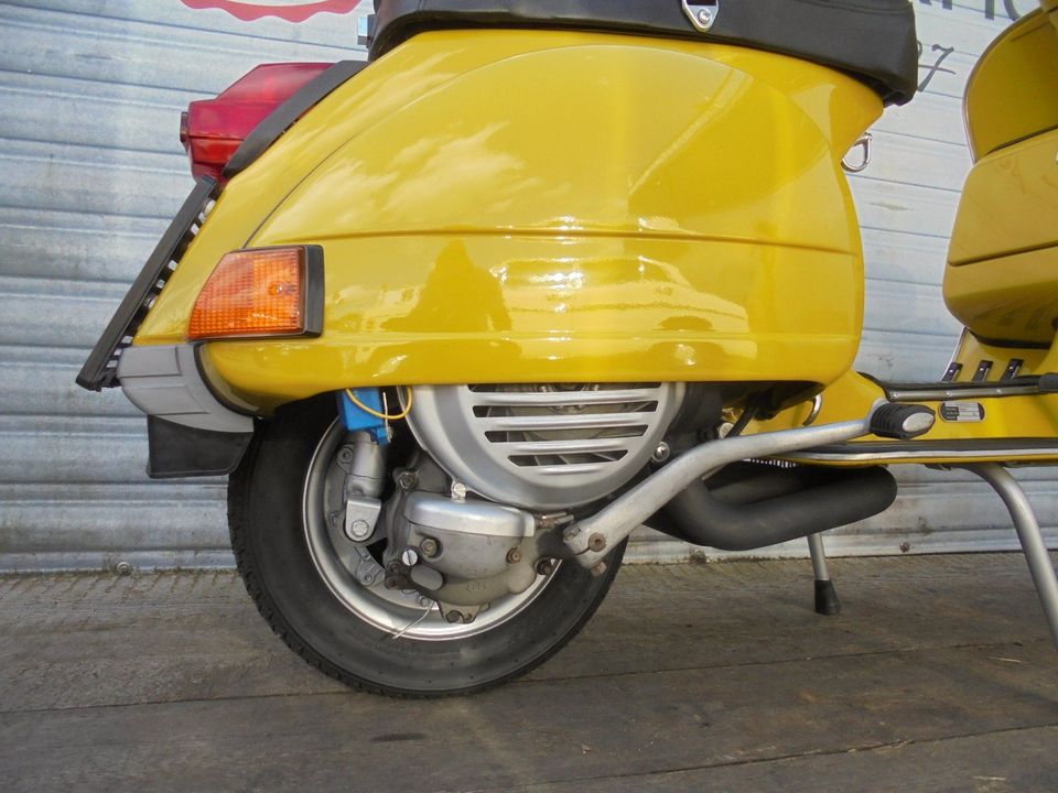 Vespa PX 125 P 125 X NR 242