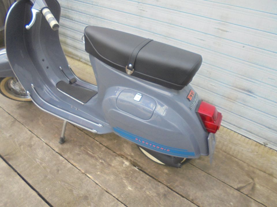 Vespa Primavera ET3 125 ccm NR 93
