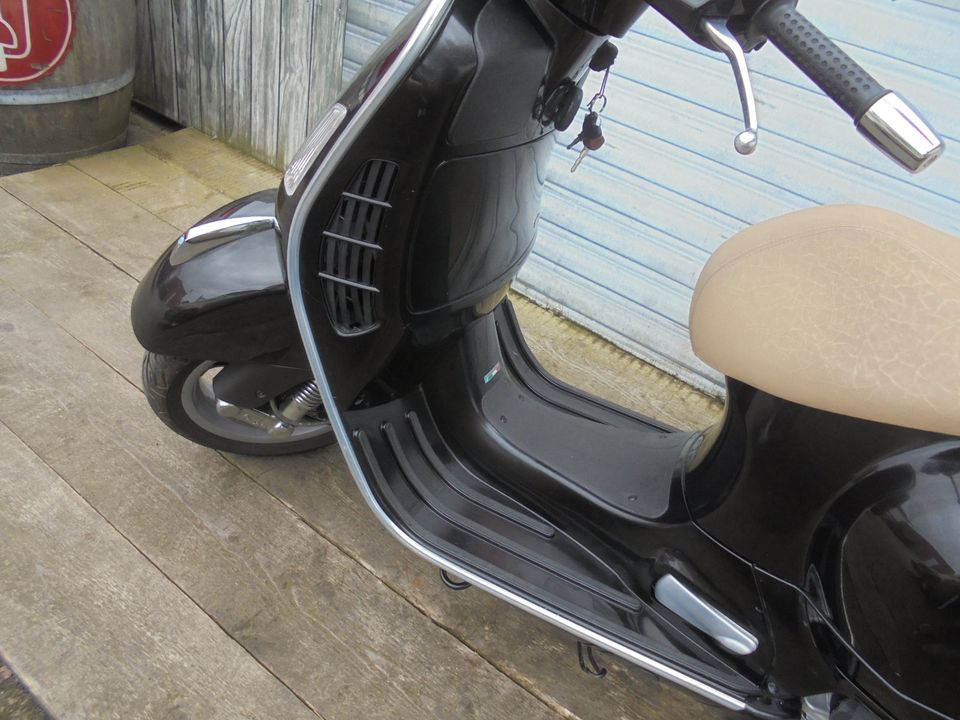 Vespa GTS 125 ccm NR125