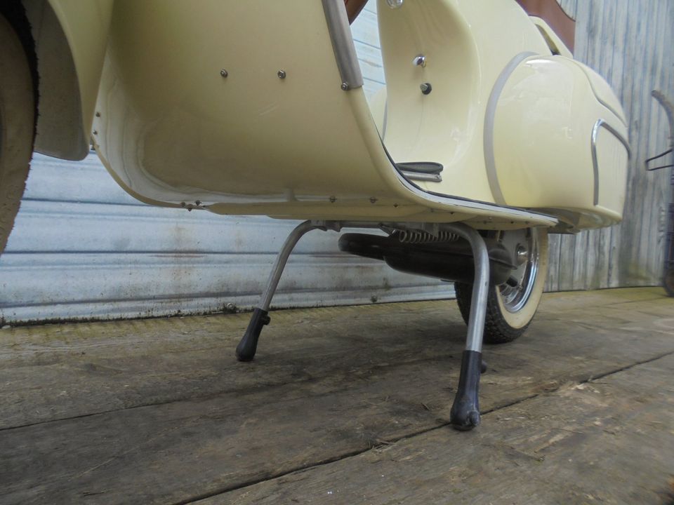 Vespa VBB 150 2T mit 125 ccm Zulassung NR 8