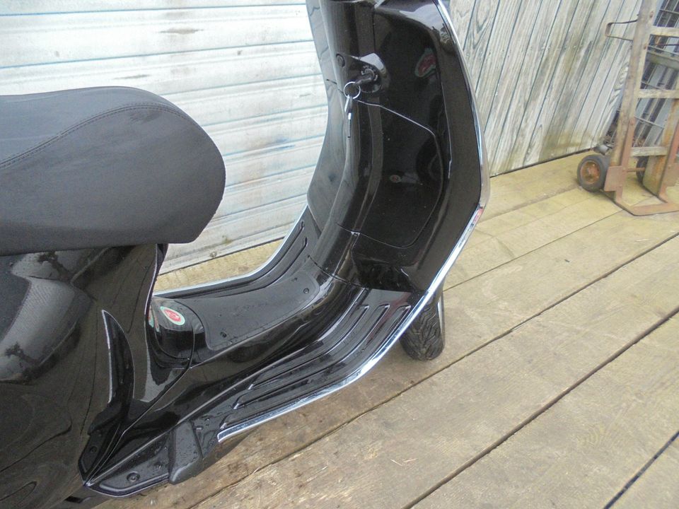 Vespa Primavera Elettrica 45 wie Neu NR 000