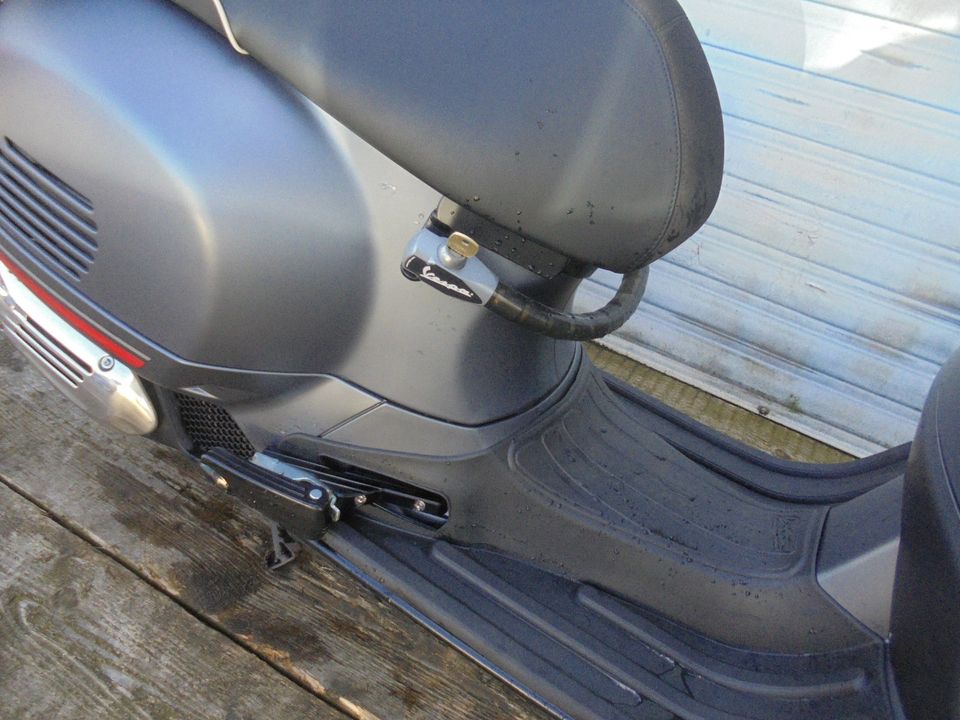 Vespa GTS 125 Super Sport NR 245